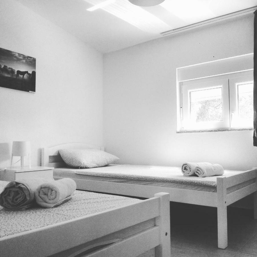 Apartman Bunaric Vir Eksteriør billede